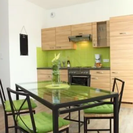 Des Bois מלון Seltz