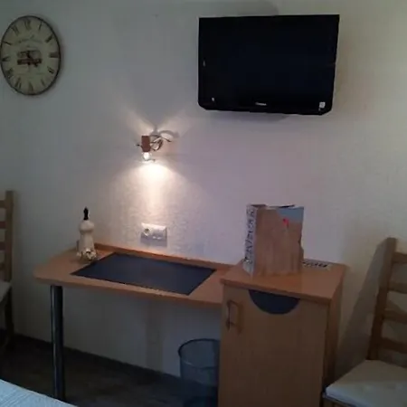 Des Bois 2*