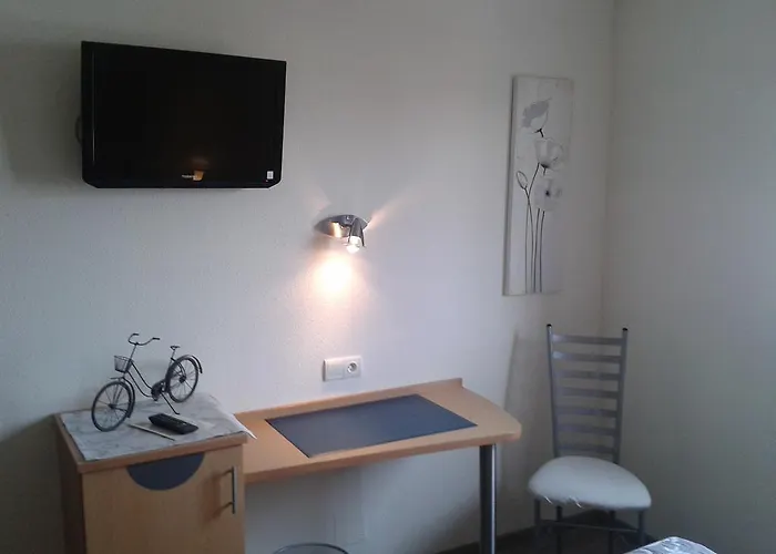 Des Bois Hotel 2*