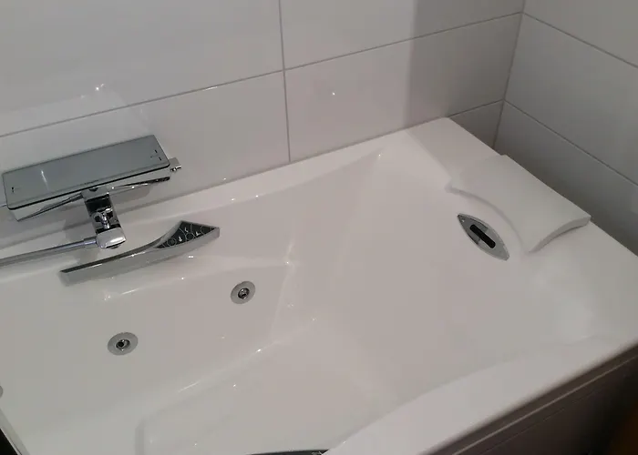 Des Bois Hotel 2*