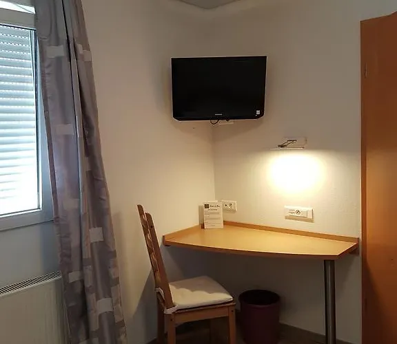 Des Bois Hotel 2*